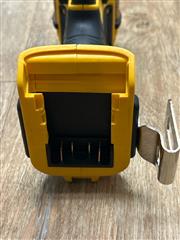 DEWALT DCF885